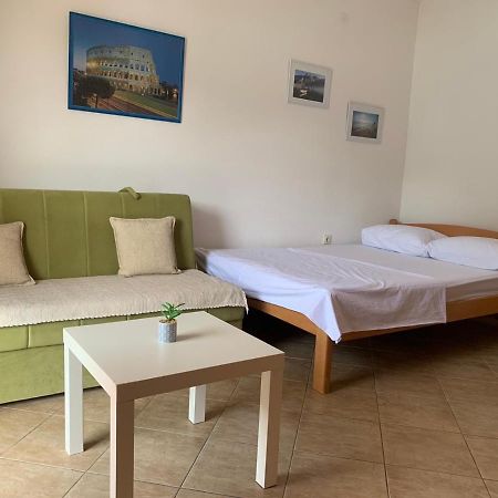Apartmani Ivana ティヴァト エクステリア 写真