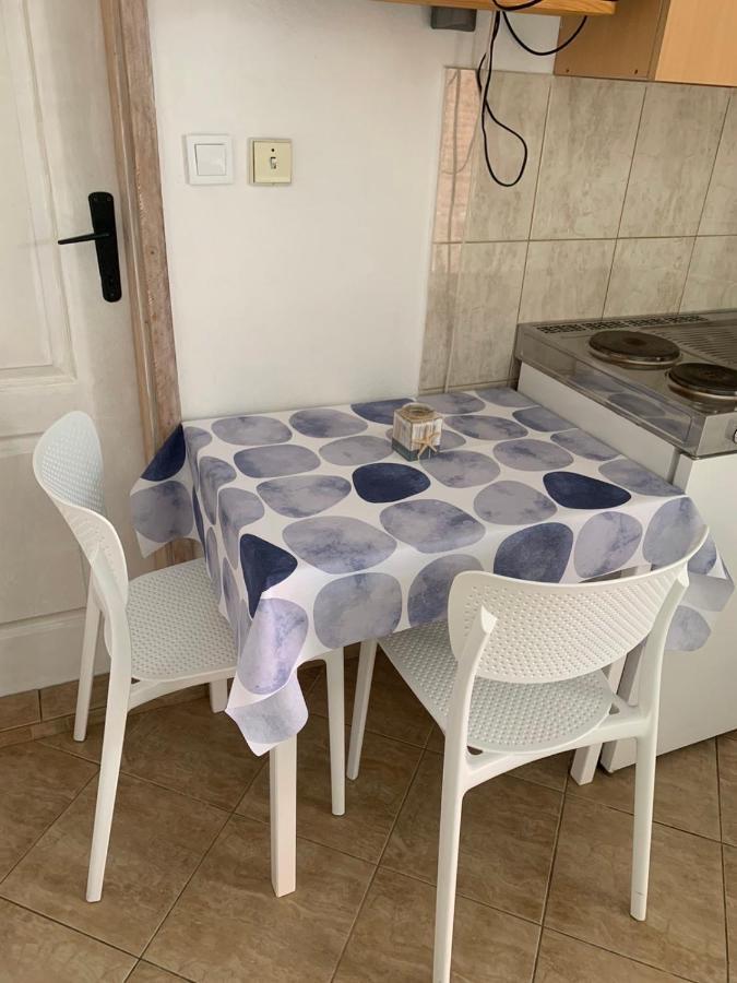 Apartmani Ivana ティヴァト エクステリア 写真