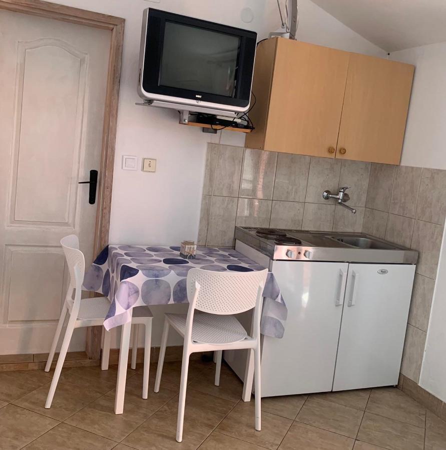 Apartmani Ivana ティヴァト エクステリア 写真