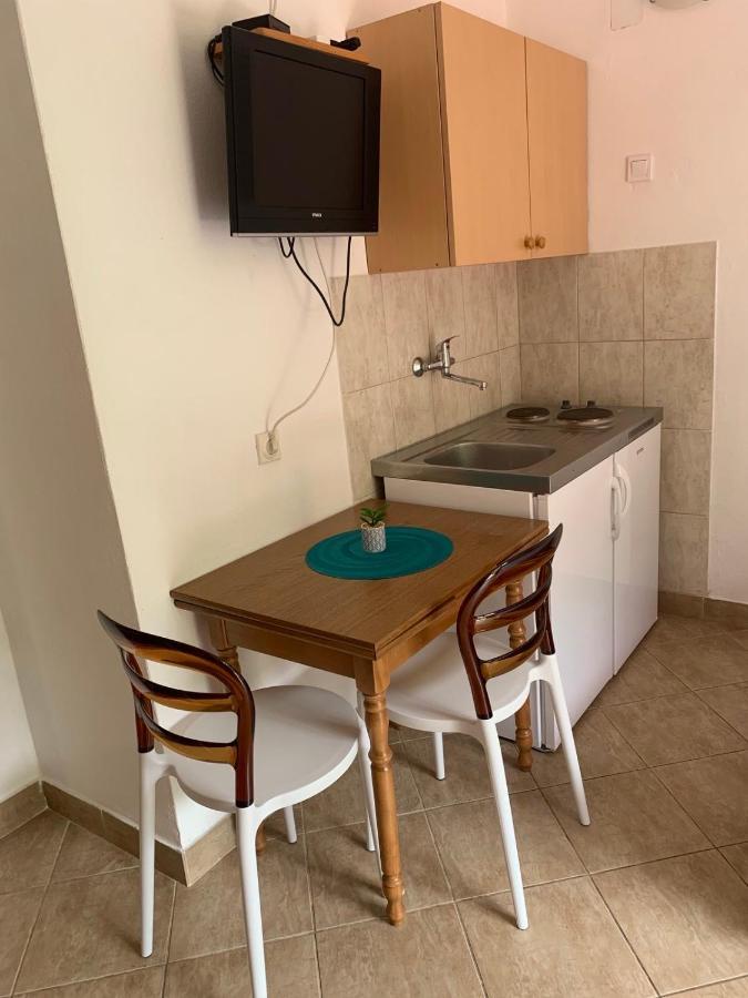Apartmani Ivana ティヴァト エクステリア 写真