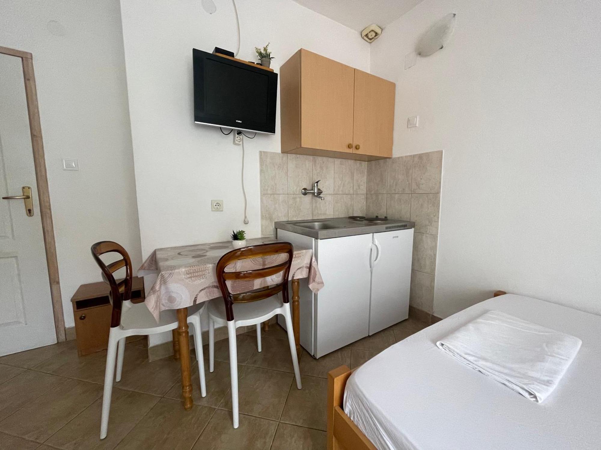 Apartmani Ivana ティヴァト エクステリア 写真