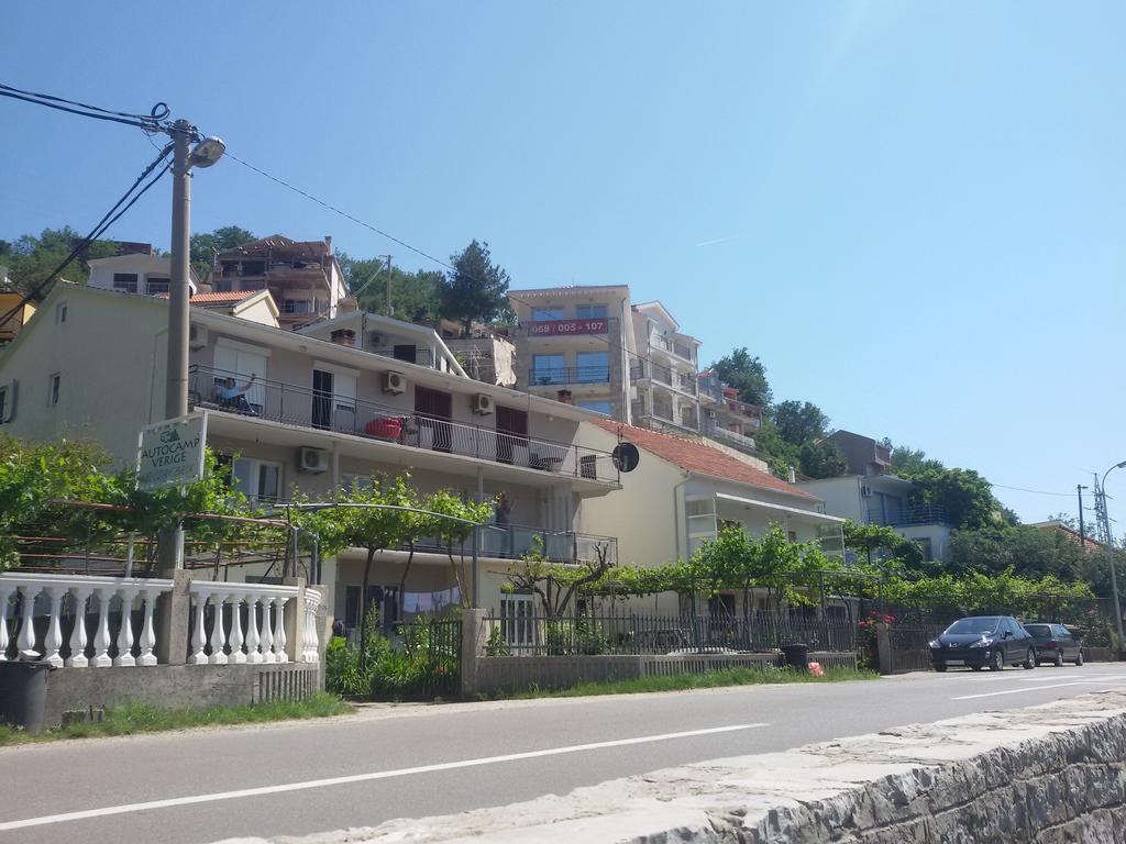Apartmani Ivana ティヴァト エクステリア 写真