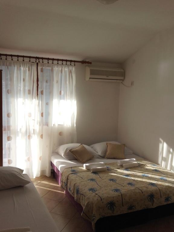Apartmani Ivana ティヴァト エクステリア 写真