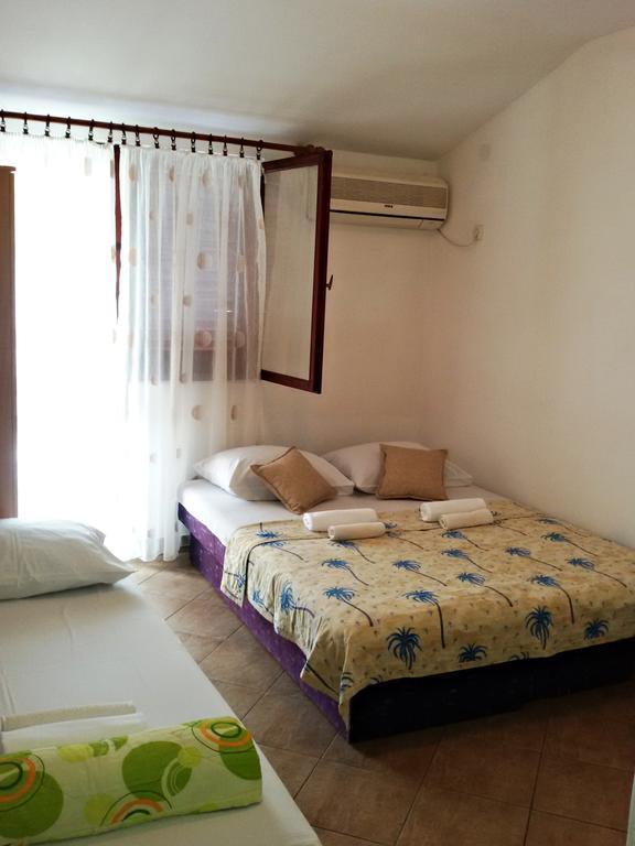 Apartmani Ivana ティヴァト エクステリア 写真