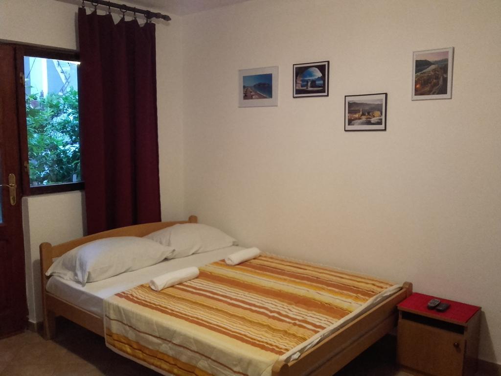 Apartmani Ivana ティヴァト エクステリア 写真