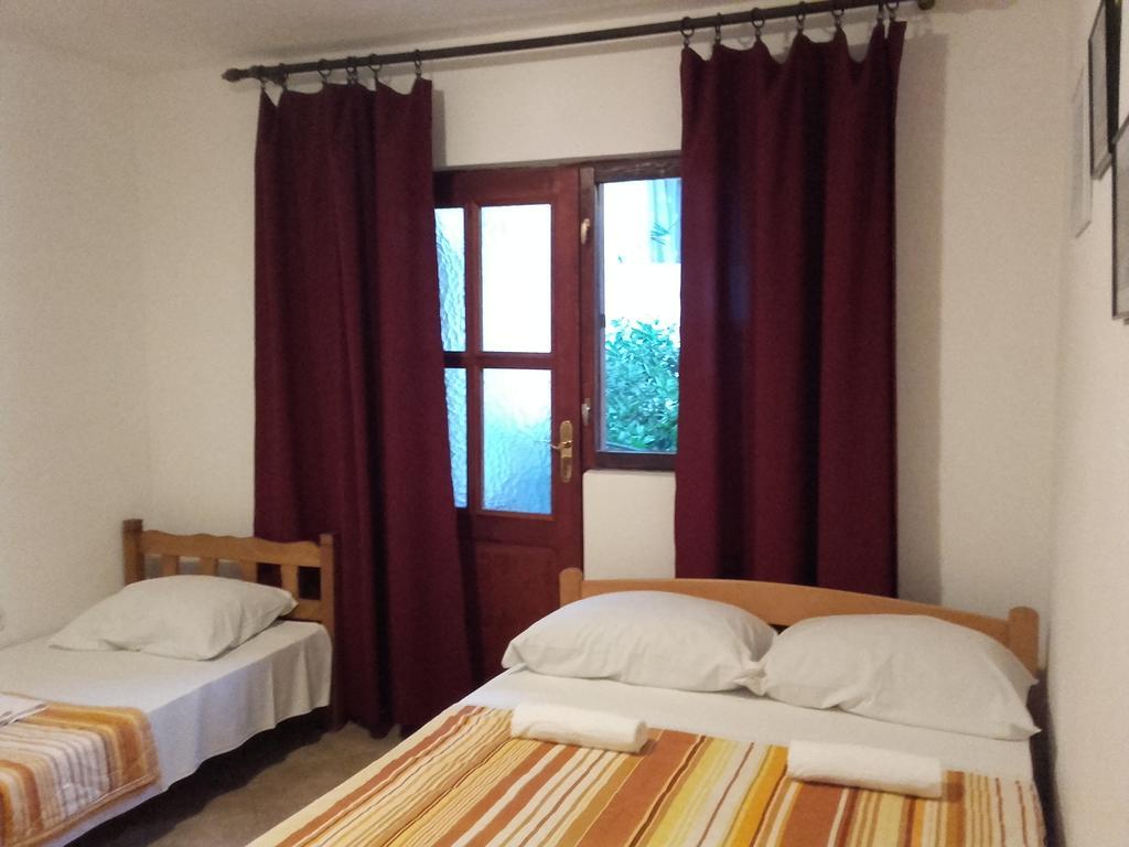 Apartmani Ivana ティヴァト エクステリア 写真